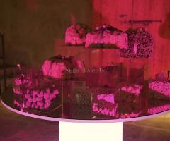 Addobbo del tavolo della confettata