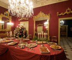 Mise en place nel salone delle feste