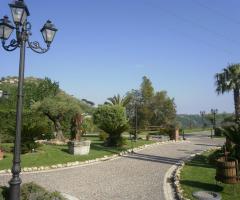 Esterno della location di matrimonio a Napoli