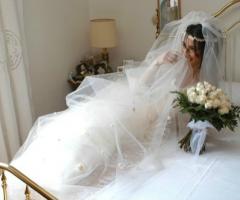 Ritratto sposa con bouquet