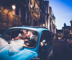 Taormine Wedding Planner - Romantico bacio a Taormina