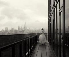 Fotorama - Immagine di una sposa in bianco e nero