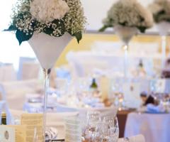 Centrotavola con nebbiolina per i tavoli delle nozze