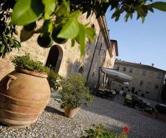 Ristorante I Secoli - Vista da giardino della villa per il matrimonio