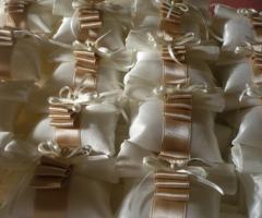 Sacchettini per i confetti di matrimonio