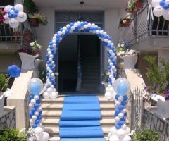 Arco di palloncini per le nozze