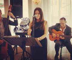 Alma Sonida - voce, chitarra e basso