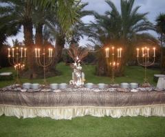 Candelabri per il tavolo del buffet di nozze