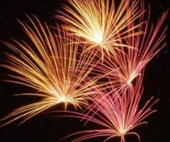 Fuochi d\'artificio per il ricevimento di nozze