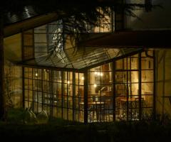 FutureLab - Serra esterna illuminata