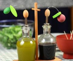 Oliera in legno dal design divertente di Legnomagia