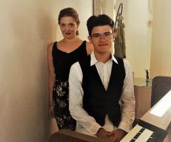 Evergreen - Il giovane duo musicale