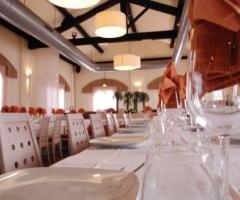 Sala interna per il pranzo di matrimonio