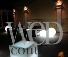 Scenografia di luci per il ricevimento di nozze