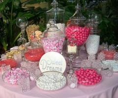 Confetti e caramelle per il ricevimento di matrimonio