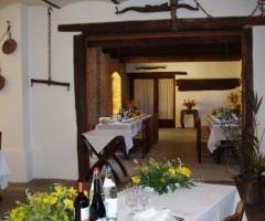 Sala del camino e saletta per il ricevimento di nozze