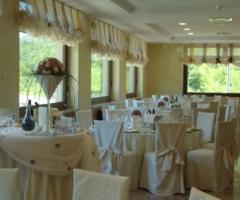 Allestimento total white per le nozze