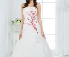 Organza di seta e pizzo chantilly ricamato in rosso - Centrospose M&G