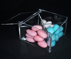 Scatola in plexiglass a 4 scomparti removibili