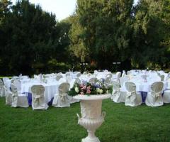 Tavoli per il matrimonio all'aperto