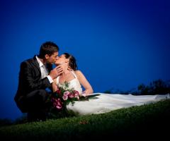 Foto degli sposi al tramonto