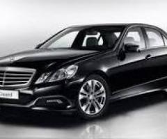 Auto di lusso per gli sposi