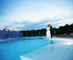 Feudo della Selva - Gli sposi in piscina