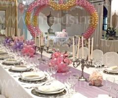 Carrozza e tavolo imperiale per un battesimo