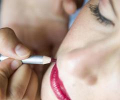 Dettaglio macro sul viso della sposa