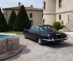 Noleggio auto d'epoca - Jaguar 420G MK10