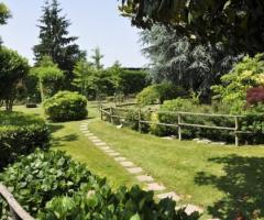 Giardino del ristorante per matrimoni
