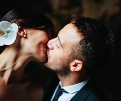 Foto del bacio degli sposi - Matteo Crescentini Fotografo