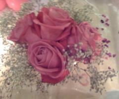 Decorazione floreale per gli sposi