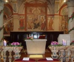 Addobbo floreale per la cerimonia nuziale