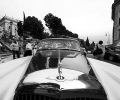 Arrivo di star all'altare