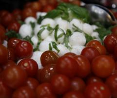 Bufala e pachino per le nozze