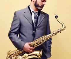 Giuseppe in posa - Malchevada Jazz Band