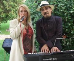 Nozze Corte dei Sapori, live in giardino - Ilaria & Maurilio Live Duo