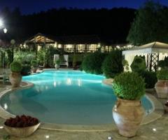 Location con piscina per matrimoni
