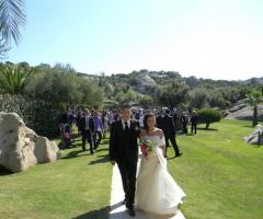 arrivo degli sposi in giardino