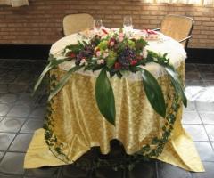 Addobbo per il tavolo degli sposi