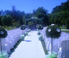 Cerimonia nuziale all'aperto