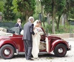 Fotografia della sposa all\'arrivo in Chiesa
