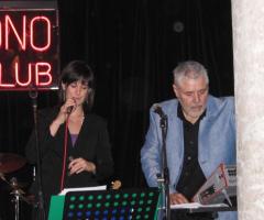 Il duo G&P Music Solutions durante un'esibizione