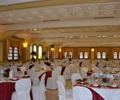 Sala ricevimenti interna del Mountain Palace La Schiera