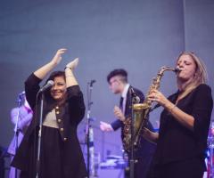 Bianca Lopez durante un'esibizione