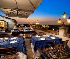 La sala posta al primo piano che volge sulle suggestive colline romagnole