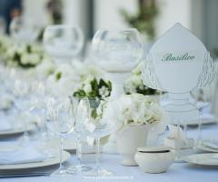 F&B Luxury Events - Allestimento dei tavoli per il ricevimento