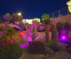 Illuminazione del giardino della villa