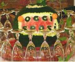 Decorazioni di frutta per il buffet nuziale